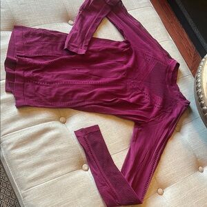 Athleta Oxygen Top in Burgundy Size Small